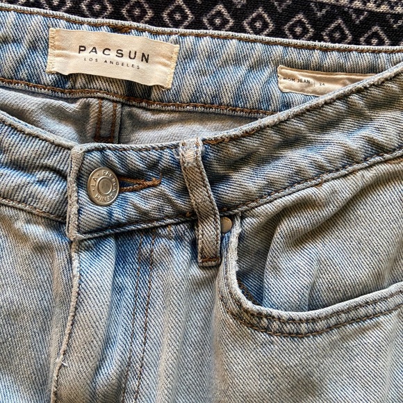 PacSun Mom Jeans - Picture 1 of 4